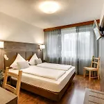 Relais Koenigsberg Hotel 2*