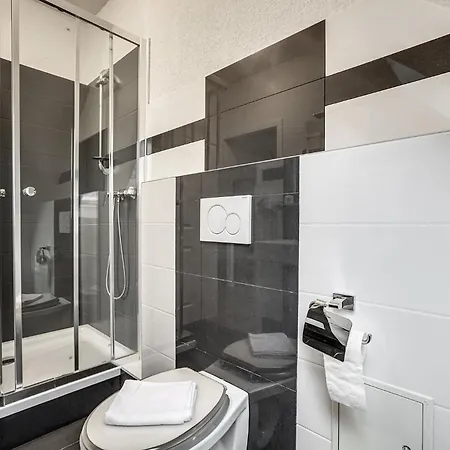 Relais Koenigsberg آخن