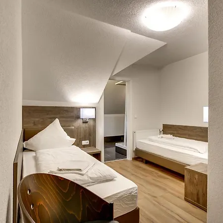 Relais Koenigsberg 2*