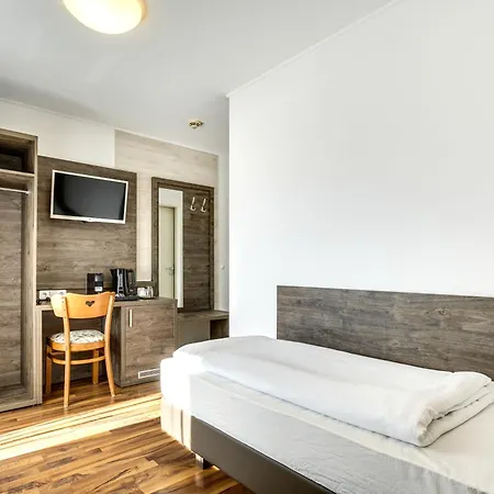 Relais Koenigsberg 2* آخن